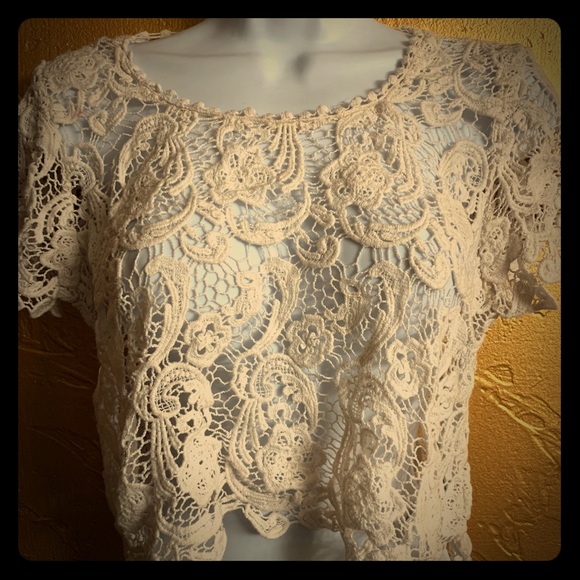 Vintage Lace Crop Top - Picture 1 of 4
